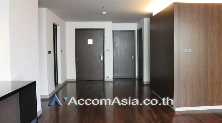 5  4 br Apartment For Rent in Sukhumvit ,Bangkok BTS Phrom Phong at Modern Apartment AA21060