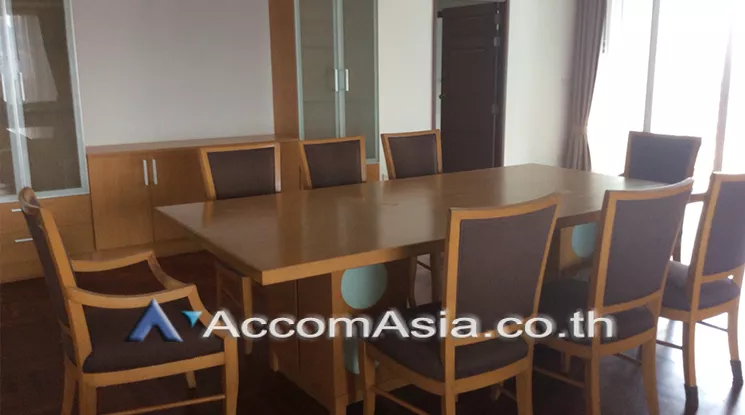 unit 3 Bedrooms  Apartment For Rent in Sukhumvit, Bangkok  near BTS Phrom Phong (AA21068)