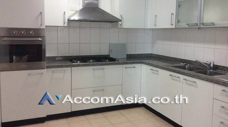 unit 3 Bedrooms  Apartment For Rent in Sukhumvit, Bangkok  near BTS Phrom Phong (AA21068)