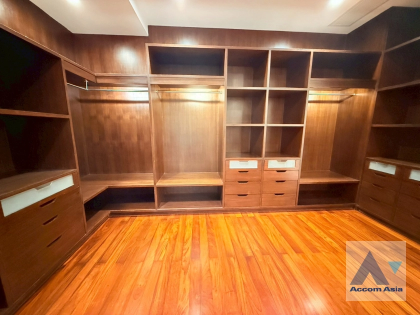 11  4 br House For Rent in Sukhumvit ,Bangkok BTS Phra khanong at Baan Sansiri Sukhumvit 67 AA21073