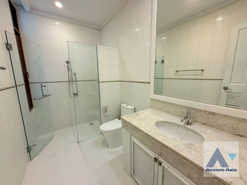 24  4 br House For Rent in Sukhumvit ,Bangkok BTS Phra khanong at Baan Sansiri Sukhumvit 67 AA21073