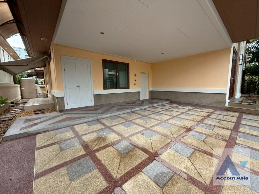 35  4 br House For Rent in Sukhumvit ,Bangkok BTS Phra khanong at Baan Sansiri Sukhumvit 67 AA21073