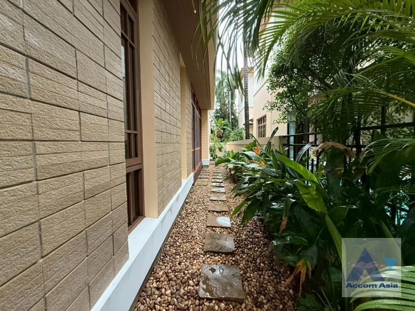 36  4 br House For Rent in Sukhumvit ,Bangkok BTS Phra khanong at Baan Sansiri Sukhumvit 67 AA21073