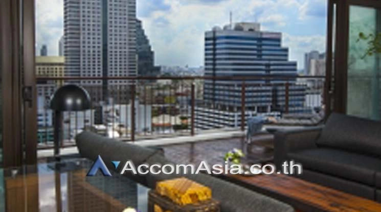 unit 4 Bedrooms  Apartment For Rent in Silom, Bangkok  near BTS Surasak (10316)