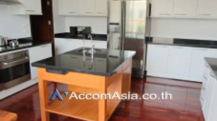 5  4 br Apartment For Rent in Silom ,Bangkok BTS Surasak at A Unique design and Terrace 10316