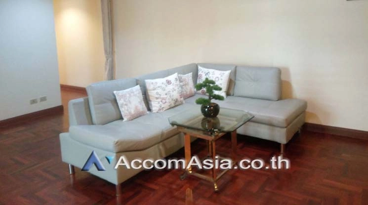 unit 2 Bedrooms  Condominium For Rent in Ploenchit, Bangkok  near BTS Ratchadamri (21281)