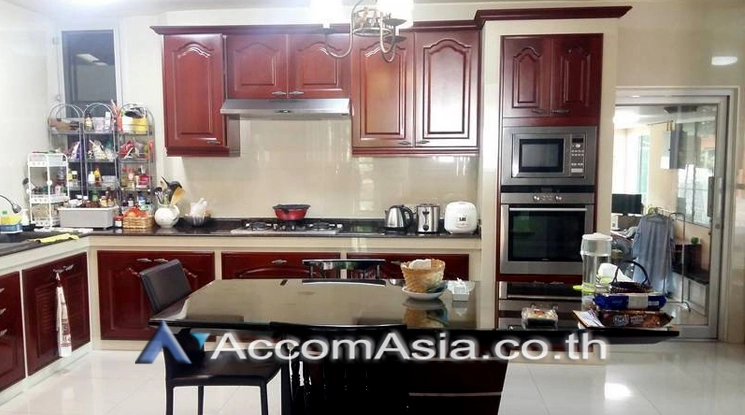 7  4 br House for rent and sale in Sathorn ,Bangkok MRT Khlong Toei AA21088