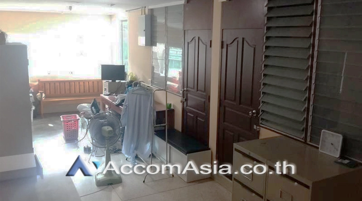 9  4 br House for rent and sale in Sathorn ,Bangkok MRT Khlong Toei AA21088