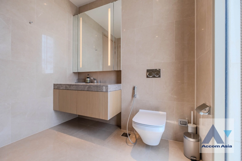 17  4 br Condominium for rent and sale in Charoen Nakhon ,Bangkok BTS Krung Thon Buri at Magnolias Waterfront Residences AA21100