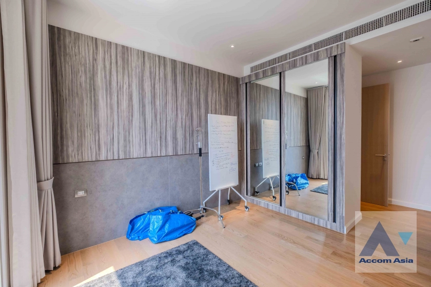 22  4 br Condominium for rent and sale in Charoen Nakhon ,Bangkok BTS Krung Thon Buri at Magnolias Waterfront Residences AA21100