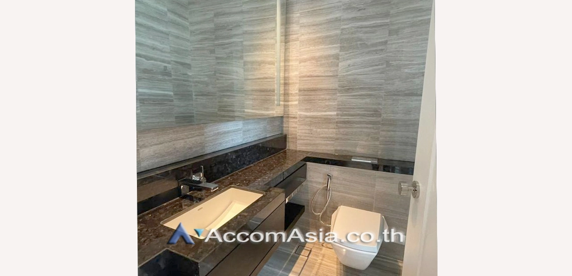 10  4 br Condominium For Rent in Sathorn ,Bangkok BTS Saphan Taksin at Four Seasons Private Residences AA21102