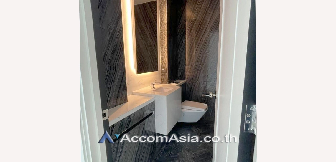 11  4 br Condominium For Rent in Sathorn ,Bangkok BTS Saphan Taksin at Four Seasons Private Residences AA21102