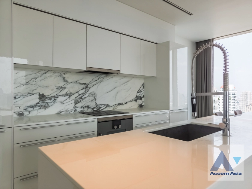 6  2 br Condominium For Rent in Sathorn ,Bangkok BTS Saphan Taksin at Four Seasons Private Residences AA21103