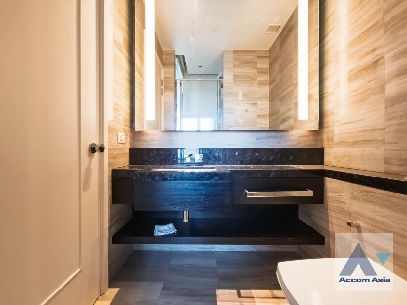 17  2 br Condominium For Rent in Sathorn ,Bangkok BTS Saphan Taksin at Four Seasons Private Residences AA21103