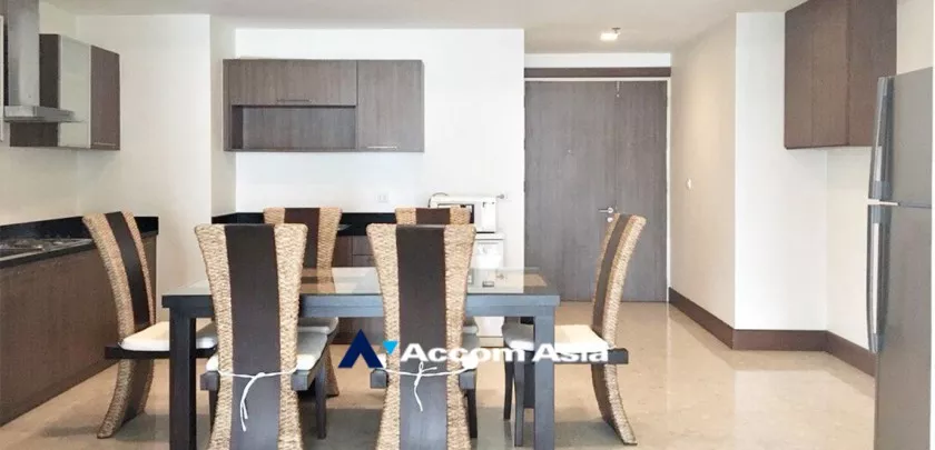 unit 2 Bedrooms  Condominium For Rent in Sukhumvit, Bangkok  near BTS Ekkamai (AA21113)