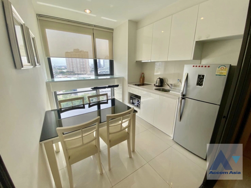 unit 1 Bedroom  Condominium For Rent in Sukhumvit, Bangkok  near BTS Ekkamai (AA21115)