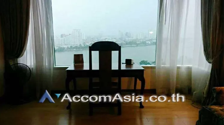  3 Bedrooms  Condominium For Rent & Sale in Charoennakorn, Bangkok  near BTS Krung Thon Buri (AA21117)