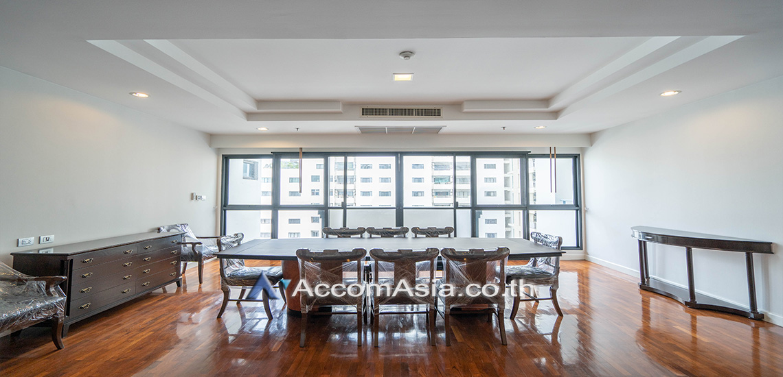  3+1 Bedrooms Apartment For Rent in sukhumvit ,Bangkok BTS Thong Lo at Serene environment AA21131