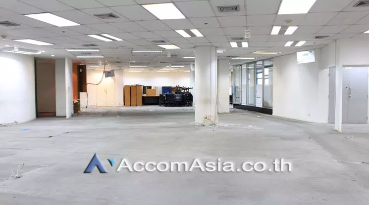  1  Office Space For Rent in Sukhumvit ,Bangkok BTS Asok - MRT Sukhumvit at Office space for rent Sukhumvit 25 AA21148