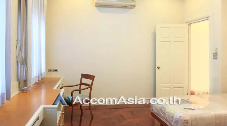 17  4 br House For Rent in  ,Samutprakan  at Exclusive House in compound AA21153