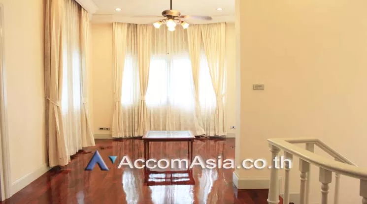 18  4 br House For Rent in  ,Samutprakan  at Exclusive House in compound AA21153