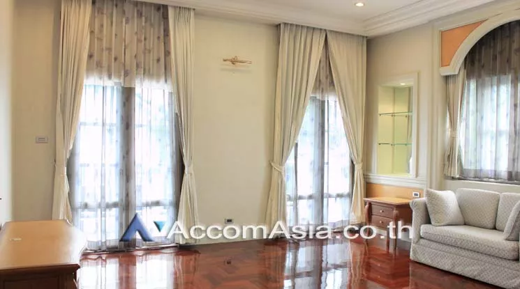 8  4 br House For Rent in  ,Samutprakan  at Exclusive House in compound AA21153