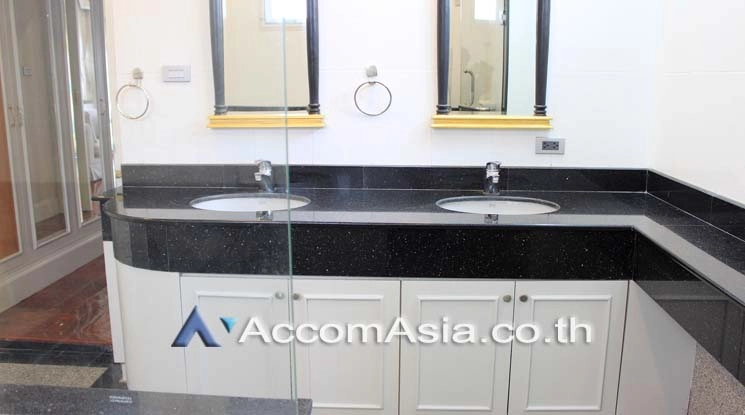 10  4 br House for rent and sale in Samutprakan ,Samutprakan  at Exclusive House in compound AA21153