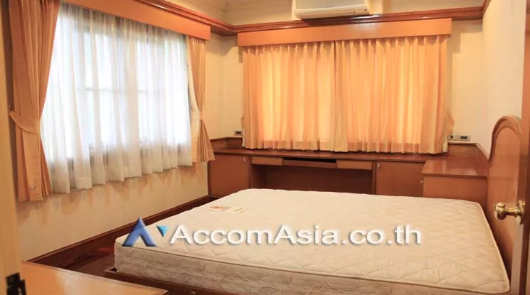 13  4 br House For Rent in  ,Samutprakan  at Exclusive House in compound AA21158