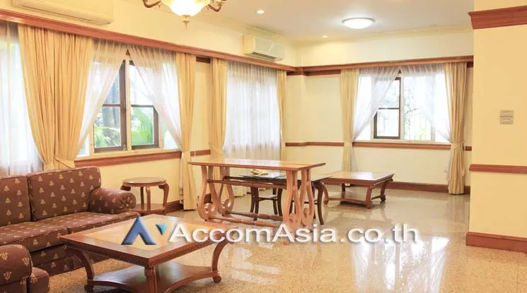 4  4 br House For Rent in  ,Samutprakan  at Exclusive House in compound AA21158