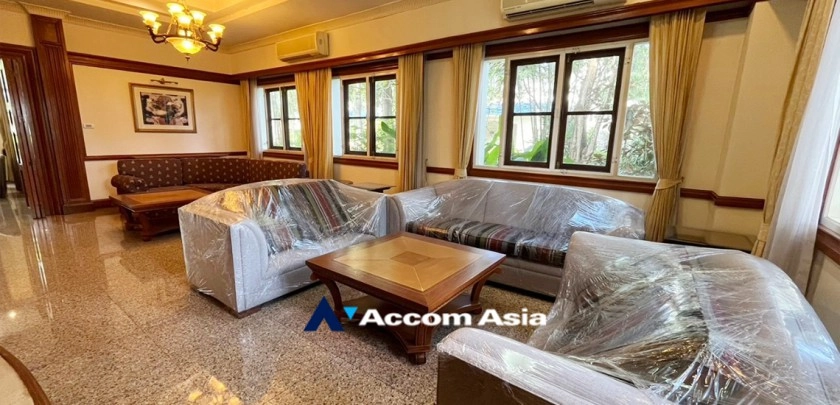 9  5 br House For Rent in Samutprakan ,Samutprakan  at Exclusive House in compound AA21159