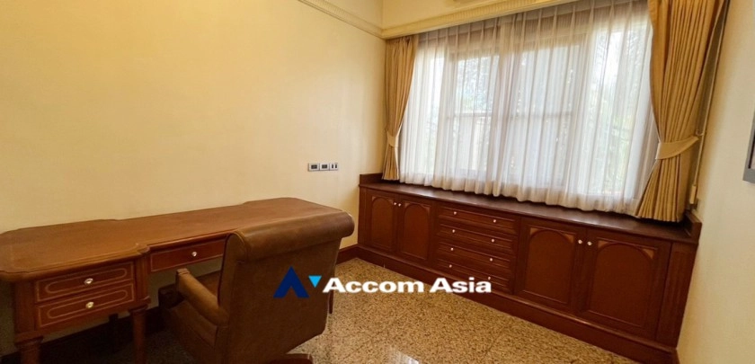 37  5 br House For Rent in Samutprakan ,Samutprakan  at Exclusive House in compound AA21159