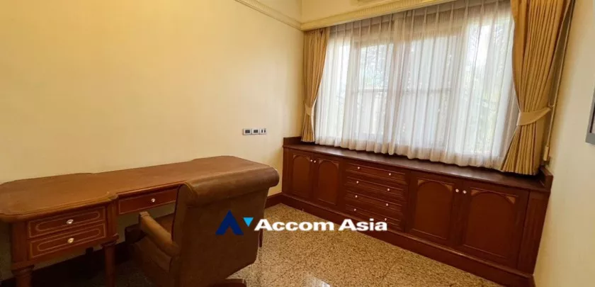 37  5 br House For Rent in  ,Samutprakan  at Exclusive House in compound AA21159