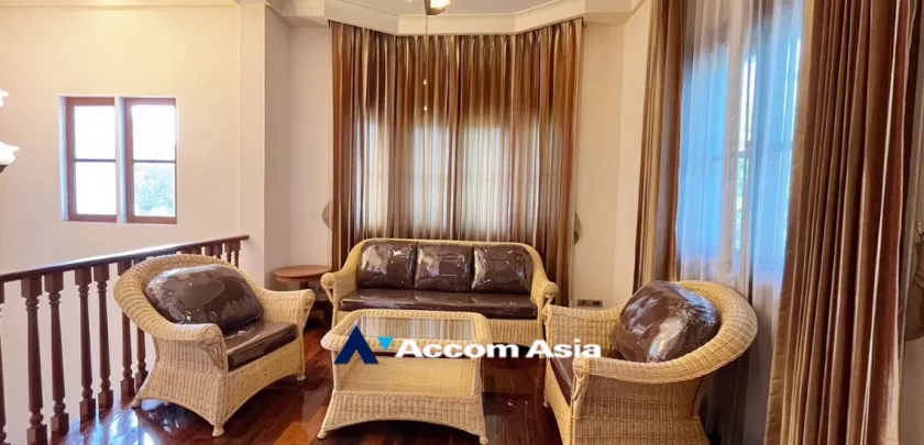 21  5 br House For Rent in  ,Samutprakan  at Exclusive House in compound AA21159