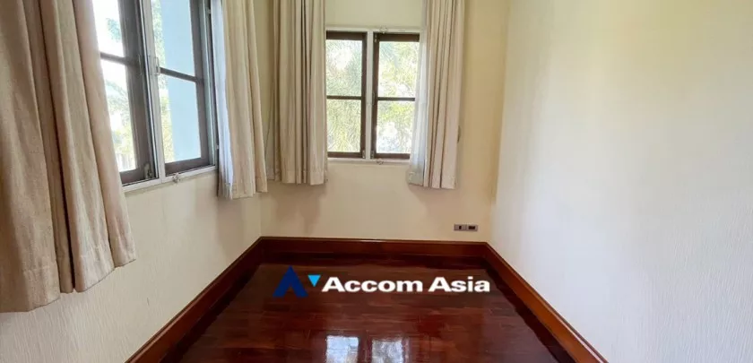 36  5 br House For Rent in  ,Samutprakan  at Exclusive House in compound AA21159