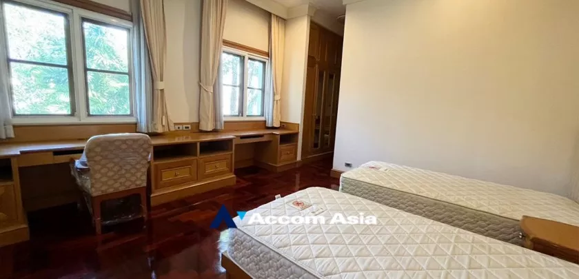 35  5 br House For Rent in  ,Samutprakan  at Exclusive House in compound AA21159