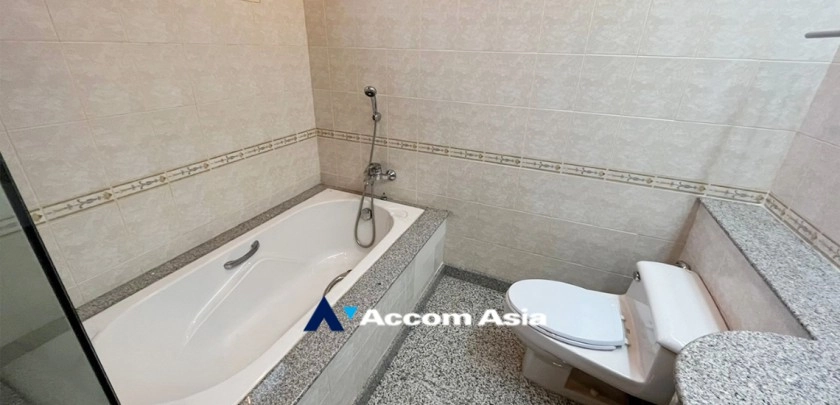 38  5 br House For Rent in Samutprakan ,Samutprakan  at Exclusive House in compound AA21159