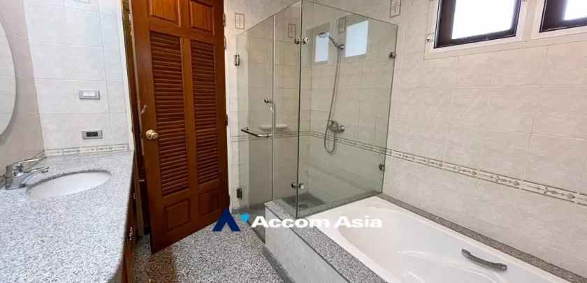 39  5 br House For Rent in  ,Samutprakan  at Exclusive House in compound AA21159