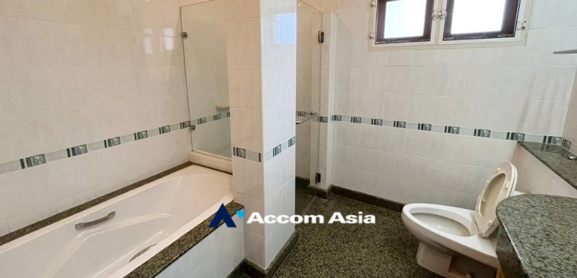 41  5 br House For Rent in Samutprakan ,Samutprakan  at Exclusive House in compound AA21159