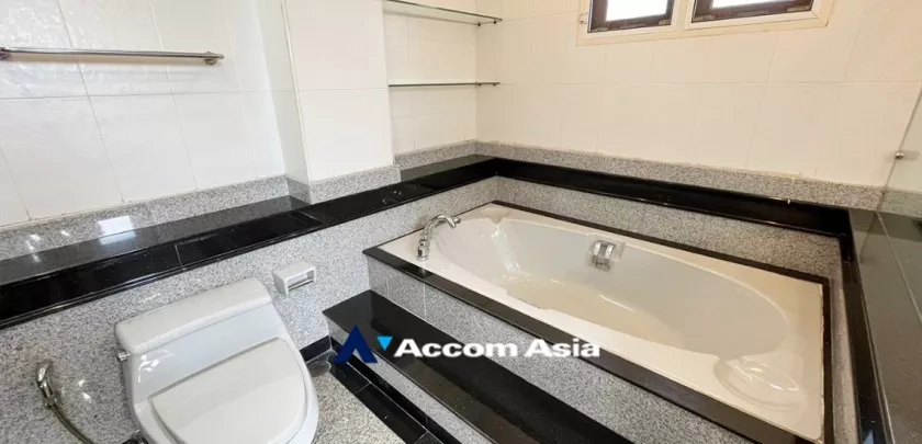 44  5 br House For Rent in  ,Samutprakan  at Exclusive House in compound AA21159
