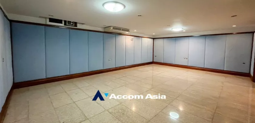 24  5 br House For Rent in  ,Samutprakan  at Exclusive House in compound AA21159