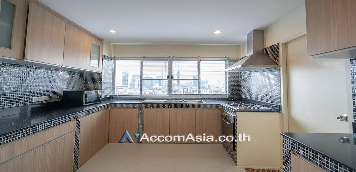  1  3 br Condominium For Rent in Sukhumvit ,Bangkok BTS Phrom Phong at Regent On The Park 3 AA21195