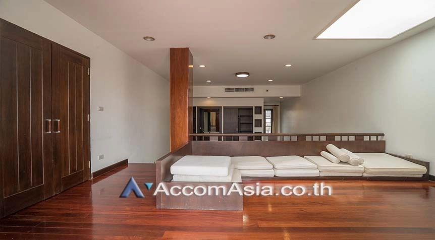 14  3 br Townhouse For Rent in Sukhumvit ,Bangkok MRT Phetchaburi at Natural Place AA21208