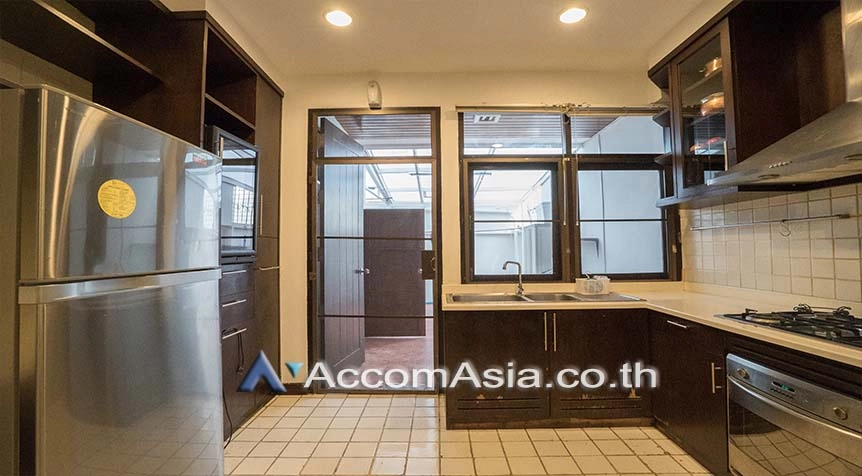 4  3 br Townhouse For Rent in Sukhumvit ,Bangkok MRT Phetchaburi at Natural Place AA21208