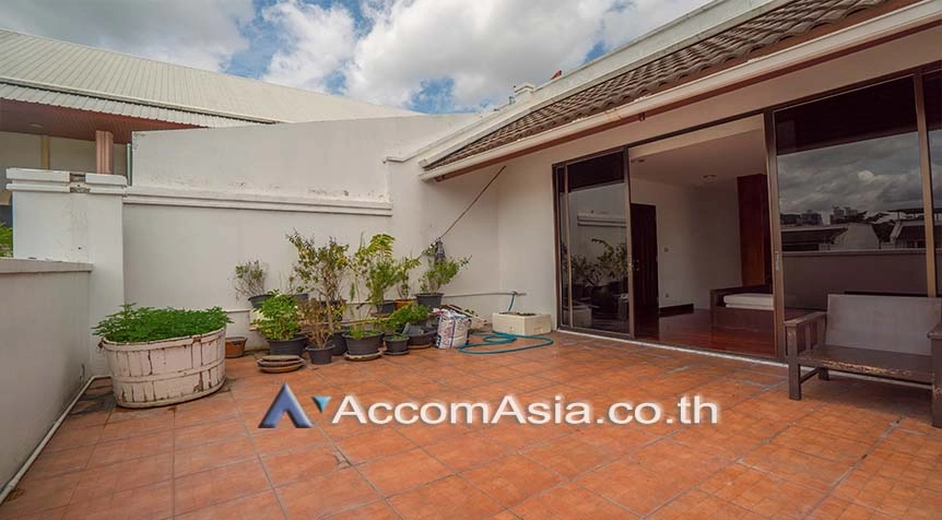 6  3 br Townhouse For Rent in Sukhumvit ,Bangkok MRT Phetchaburi at Natural Place AA21208