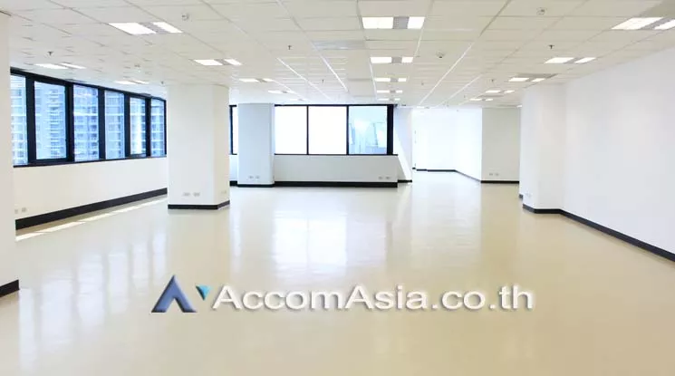  Olympia Thai Tower Office space  for Rent MRT Ratchadaphisek in Ratchadaphisek Bangkok