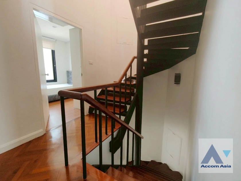 28  4 br Townhouse For Rent in Sukhumvit ,Bangkok BTS Thong Lo 11000701