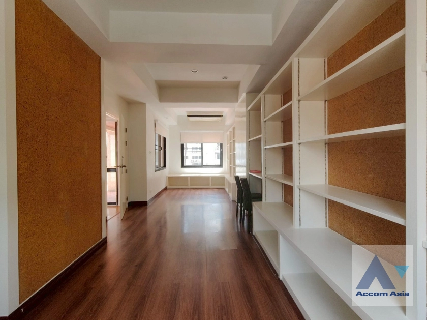 19  4 br Townhouse For Rent in Sukhumvit ,Bangkok BTS Thong Lo 11000701