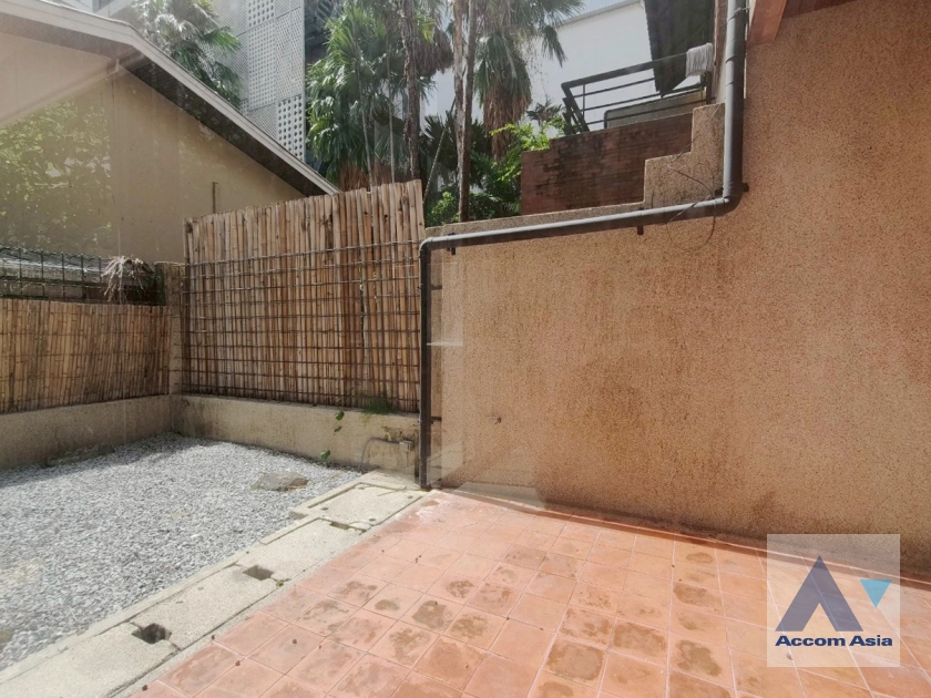 31  4 br Townhouse For Rent in Sukhumvit ,Bangkok BTS Thong Lo 11000701