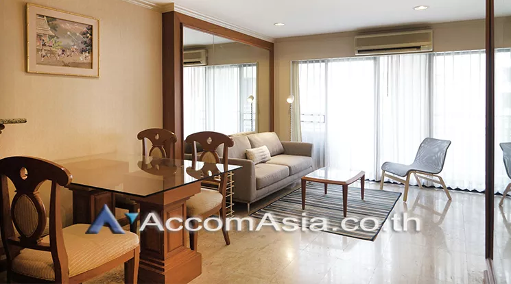  2 Bedrooms  Condominium For Rent in Silom, Bangkok  near BTS Sala Daeng - BTS Chong Nonsi (AA21247)