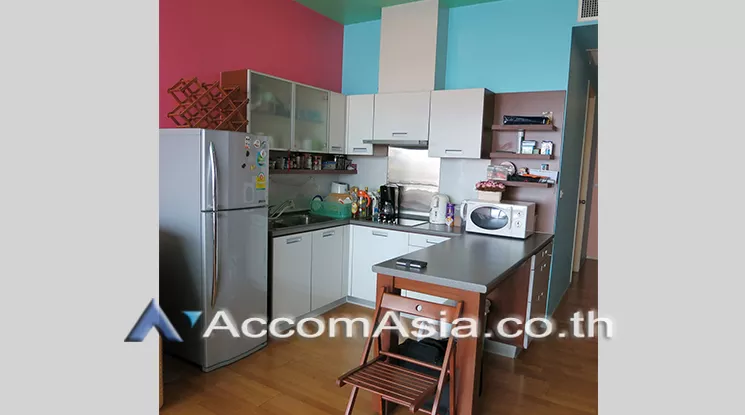  2 Bedrooms  Condominium For Sale in Ratchadapisek, Bangkok  near MRT Thailand Cultural Center (AA21254)